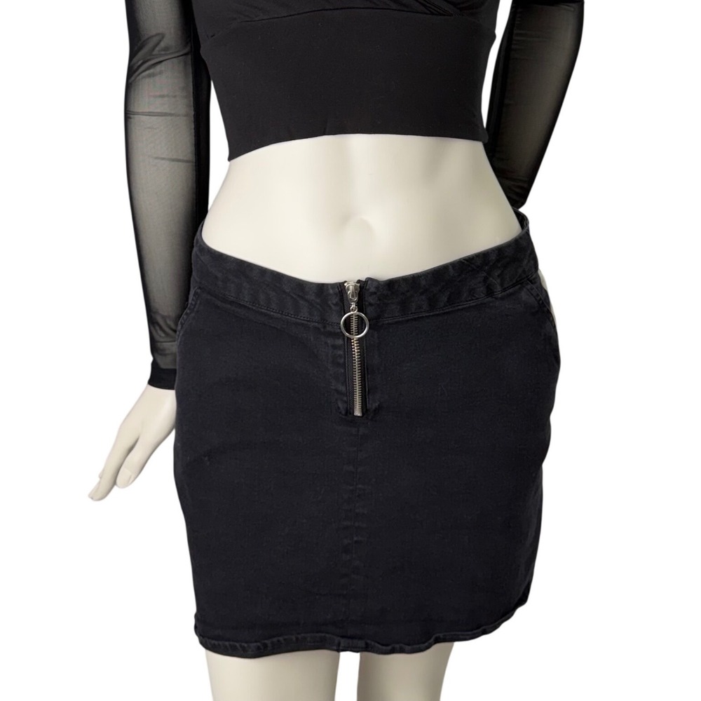 Streetwear Society Black Denim Mini Skirt Exposed O-Ring Zipper Y2K Goth‎ Large